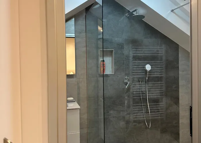 La Casa Di Varos Old Town Apartments