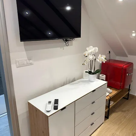 La Casa Di Varos & Free Parking Available P&r 스플리트