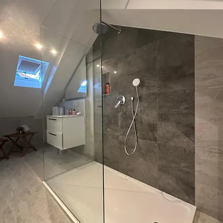 La Casa Di Varos & Free Parking Available P&r * 스플리트