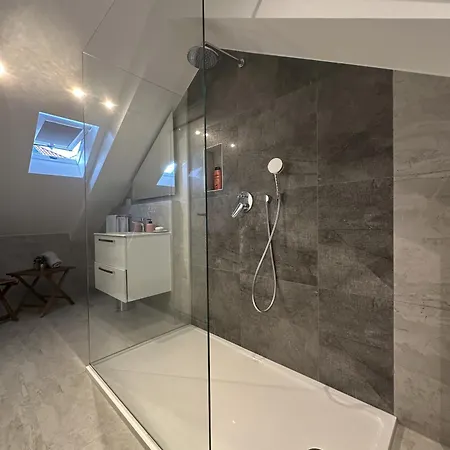 La Casa Di Varos & Free Parking Available P&r * 스플리트