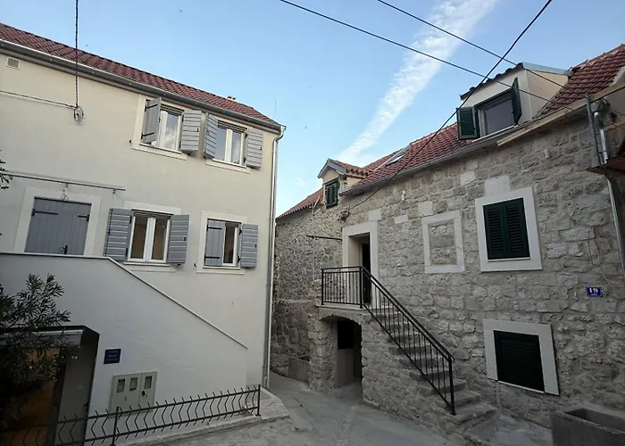 La Casa Di Varos Old Town & Free Parking *